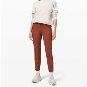 OPEN TO OFFERS: BRAND NEW Lululemon City Sleek 5 Pocket 7/8 Pant Dark Terracotta